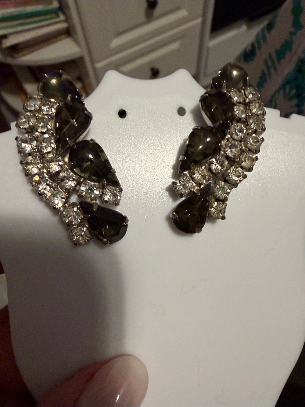 Vintage Smoky Teardrop glass cabochons Clip-On Earrings -very good condition